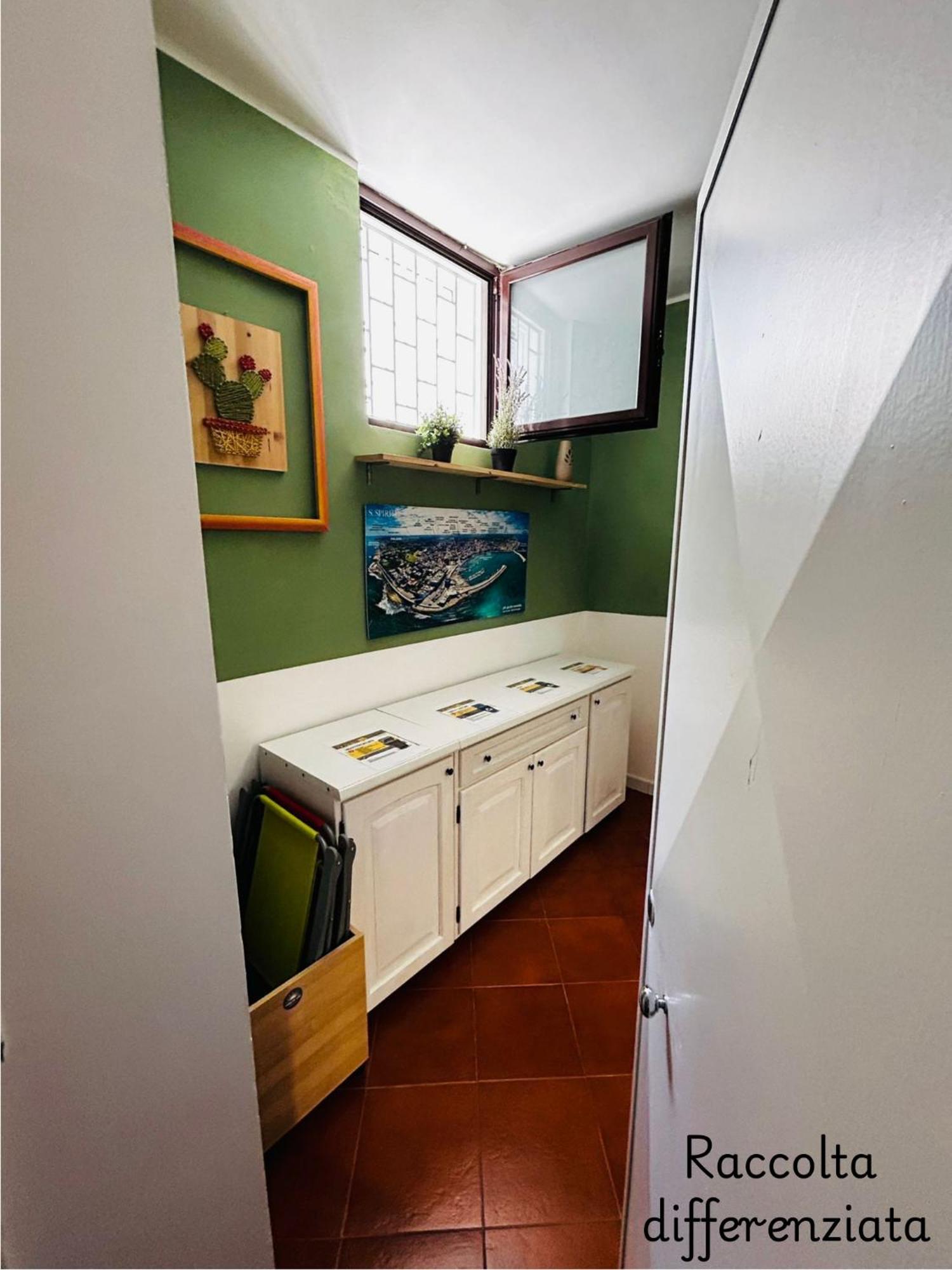 Raggi Di Sole Apartment Барі Екстер'єр фото